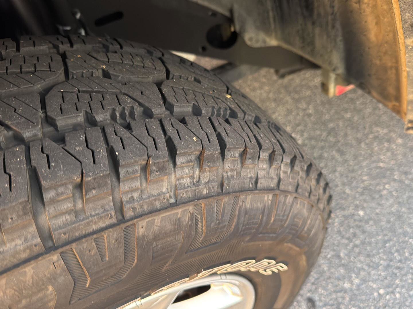 Used 2020 Jeep Gladiator Sport w/ Quick Order Package 24S image 32