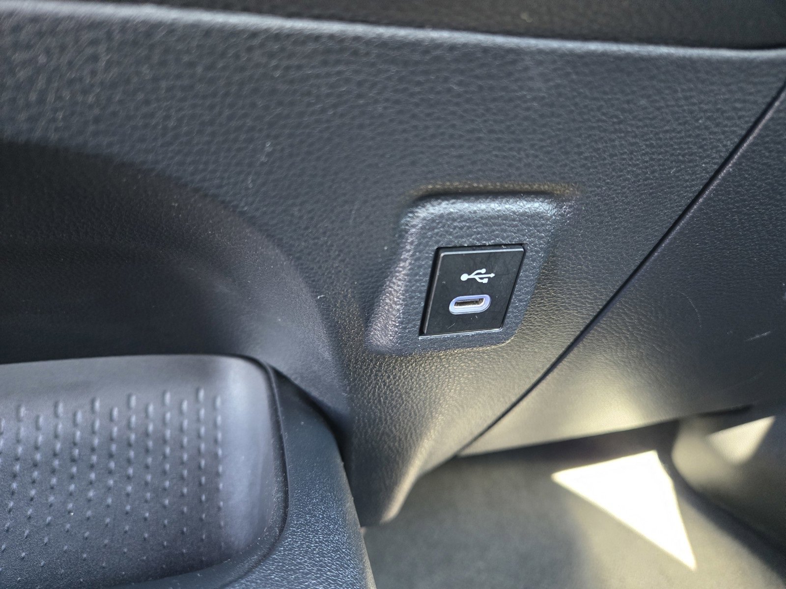 Used 2024 Toyota Corolla LE image 16