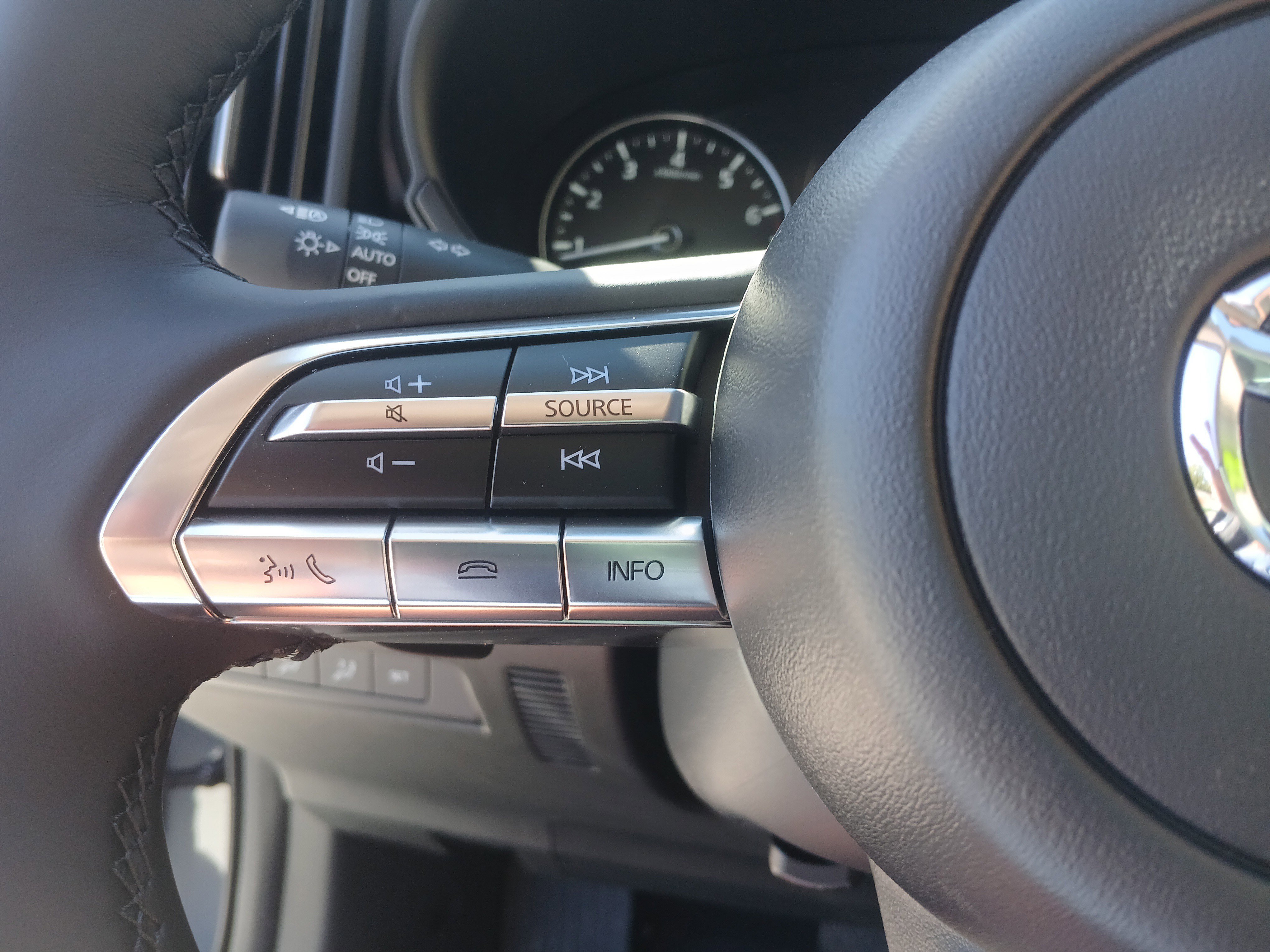 New 2025 MAZDA CX-50 AWD 2.5 Turbo w/ Premium Pkg image 18