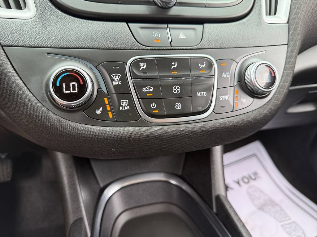 Used 2024 Chevrolet Malibu LT FWD image 33
