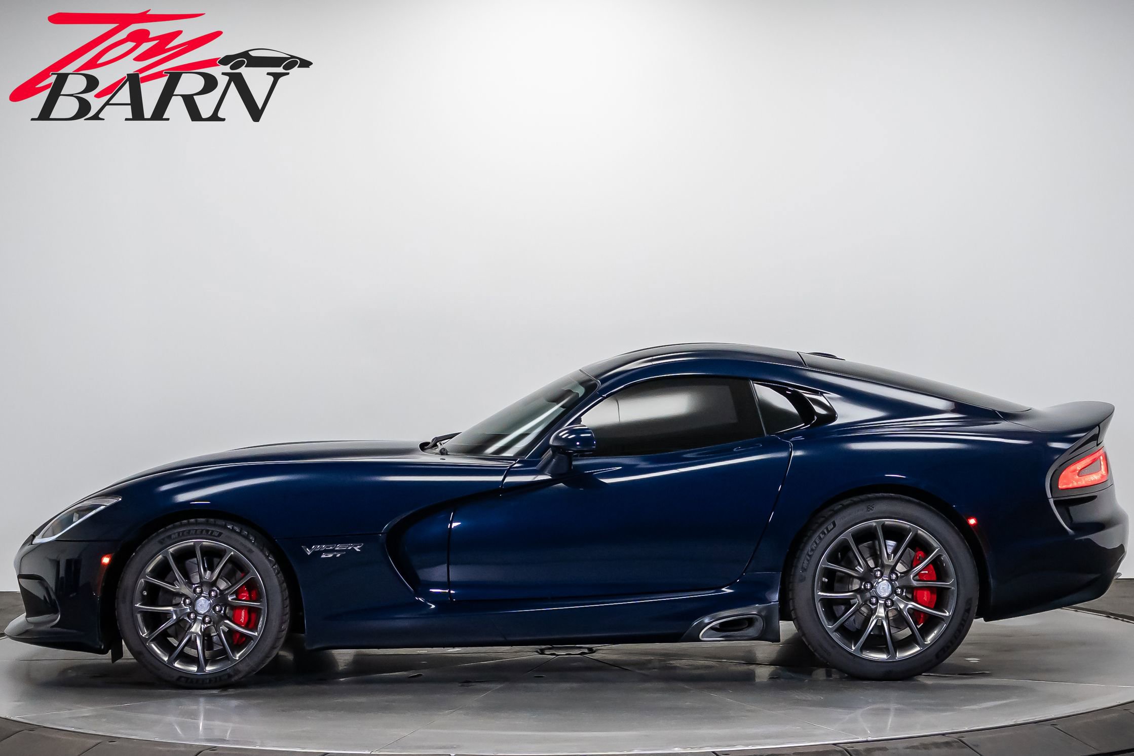Used 2017 Dodge Viper GTC w/ GTS Interior Package image 2