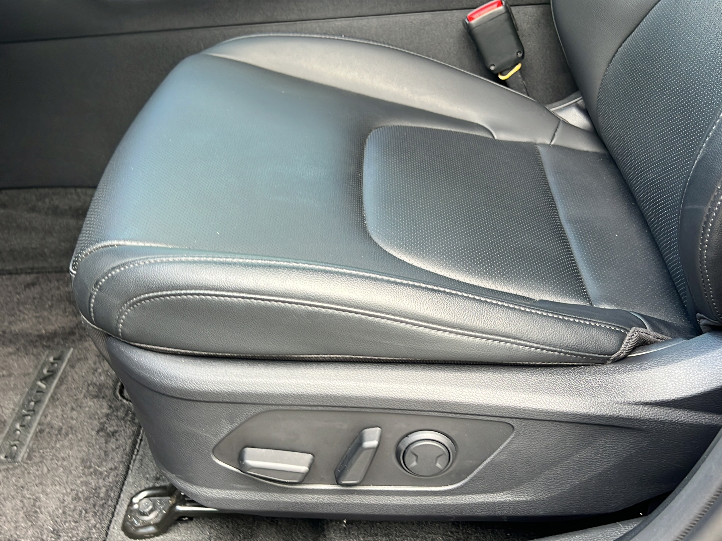 Certified 2023 Kia Sportage EX FWD image 19