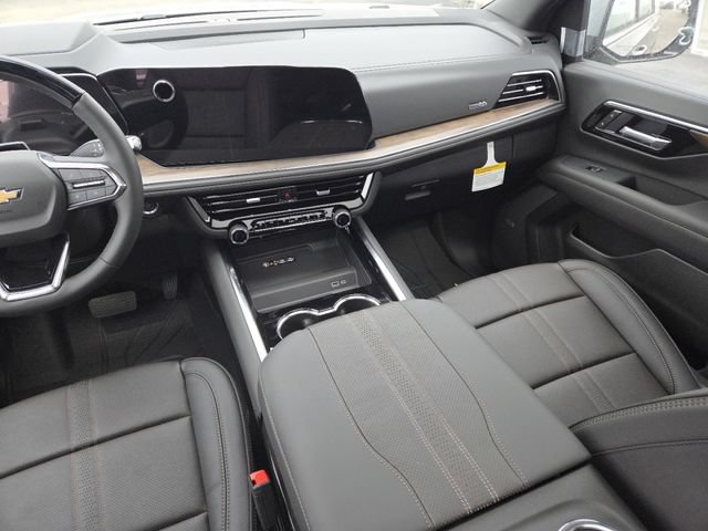 New 2026 Chevrolet Suburban High Country AWD/4WD image 38