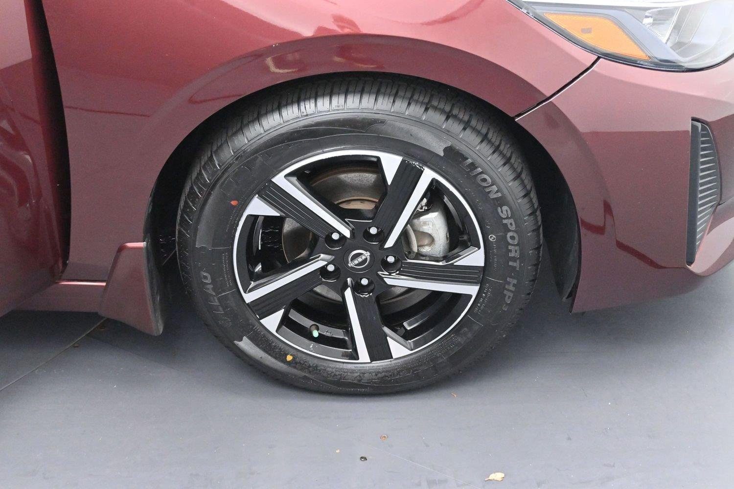 Used 2024 Nissan Sentra SV FWD image 29