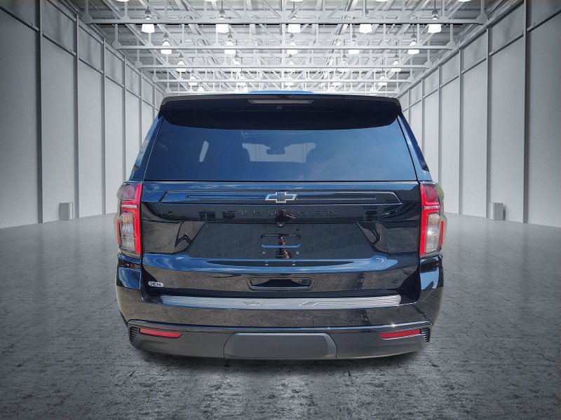 Certified 2024 Chevrolet Suburban Z71 w/ Luxury Package AWD/4WD image 12