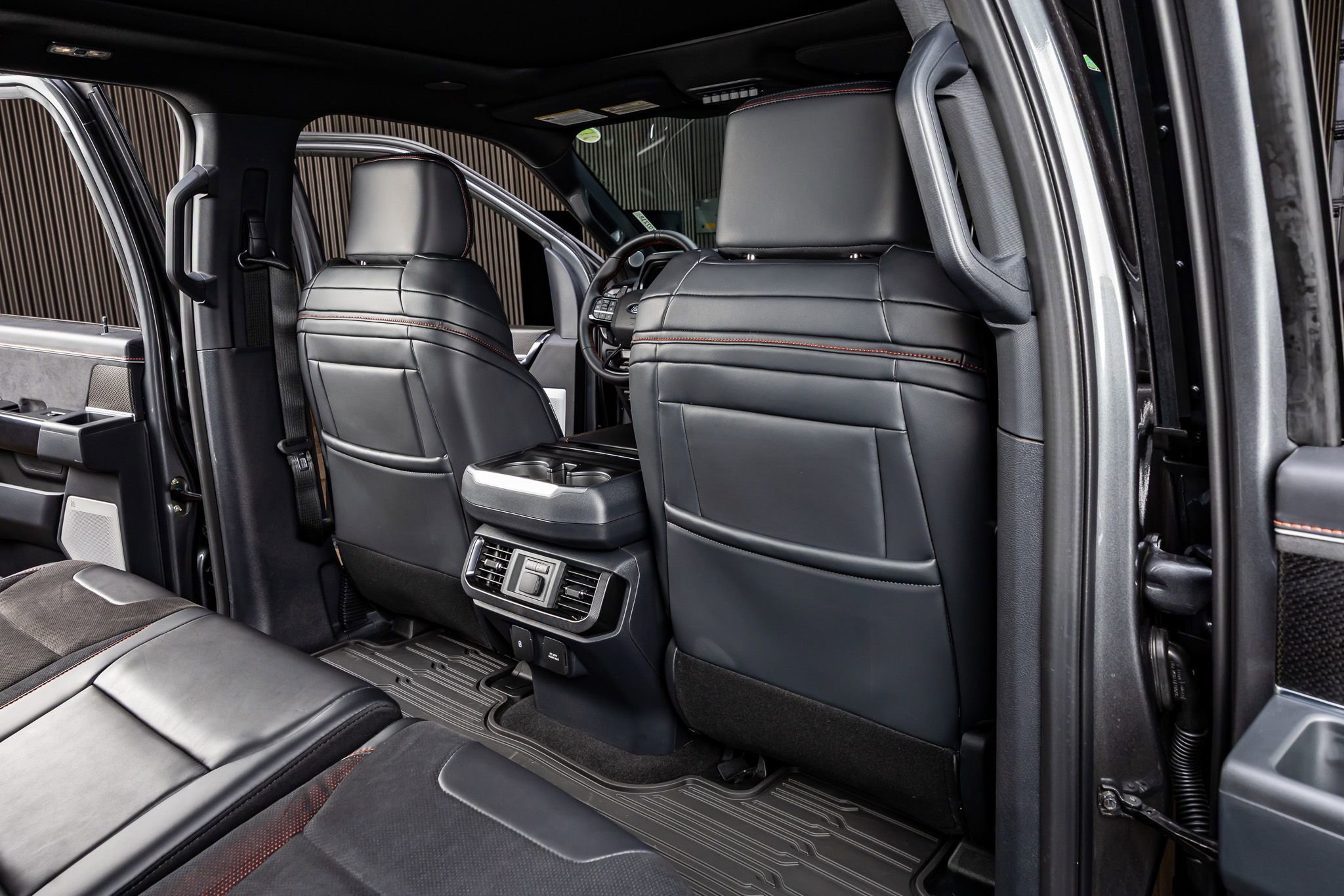 Used 2025 Ford F150 Raptor w/ Equipment Group 803A Raptor R image 32