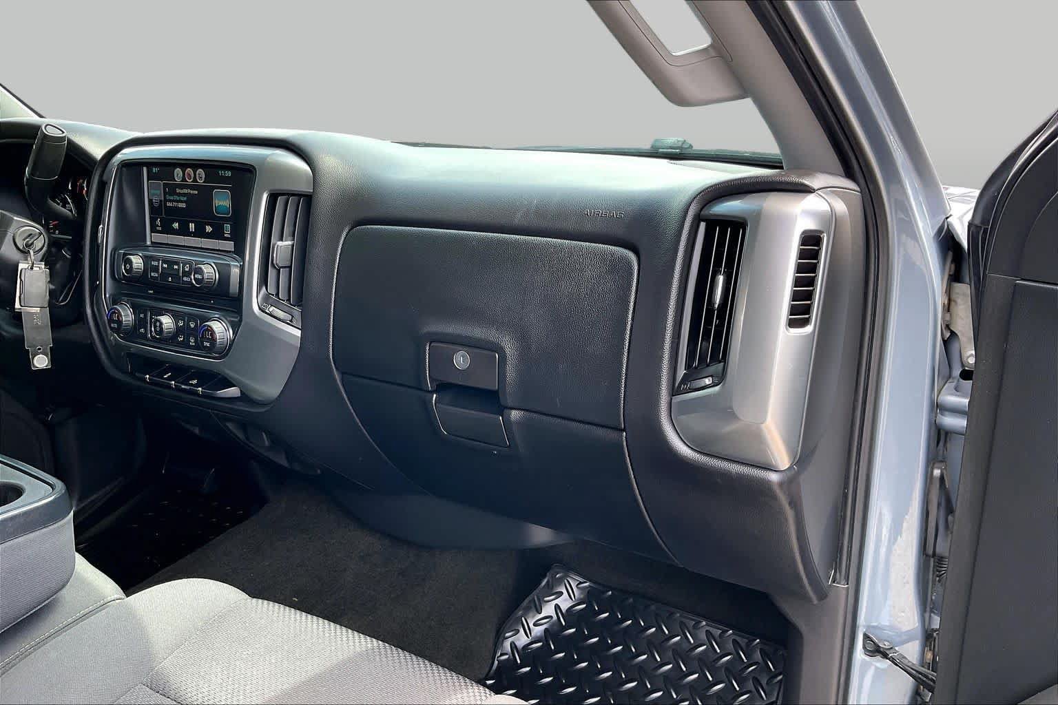 Used 2015 Chevrolet Silverado 1500 LT w/ LT Convenience Package RWD image 17