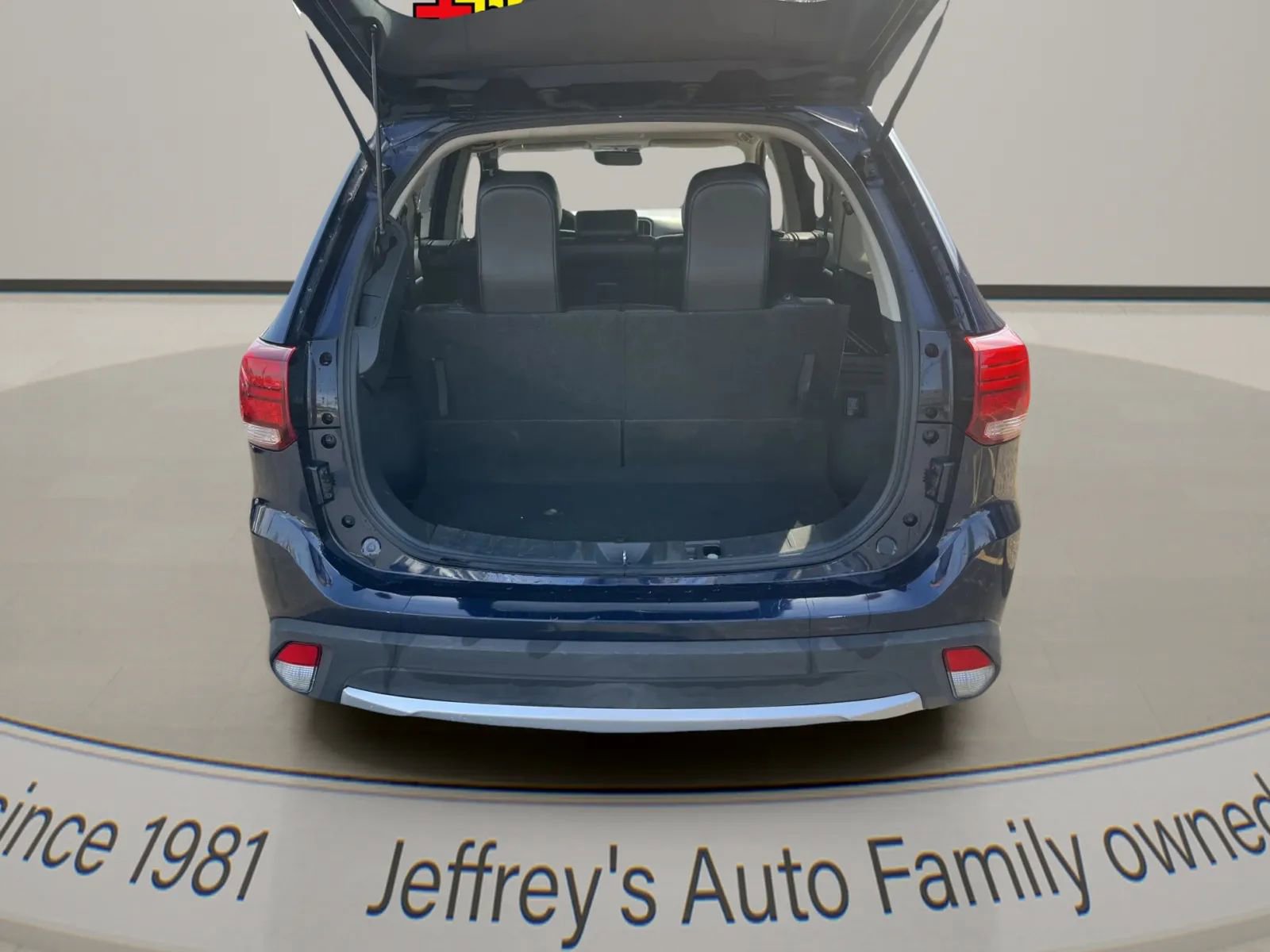 Used 2018 Mitsubishi Outlander SE FWD image 9
