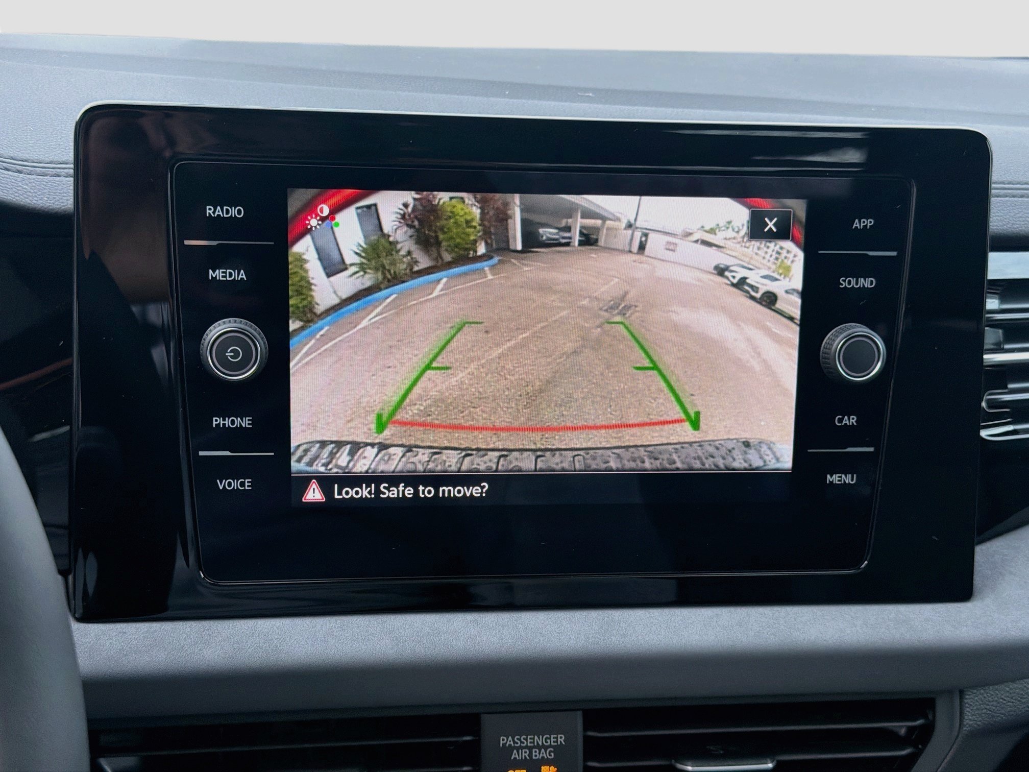 New 2027 Volkswagen Jetta SE FWD image 13