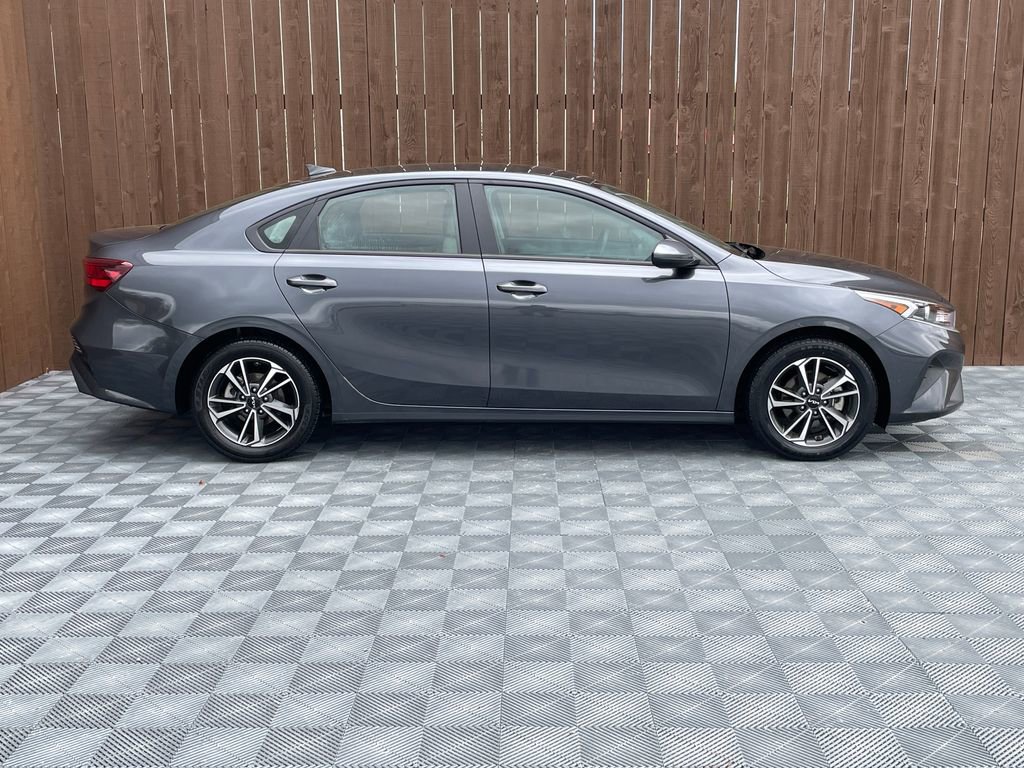 Used 2023 Kia Forte LXS image 7