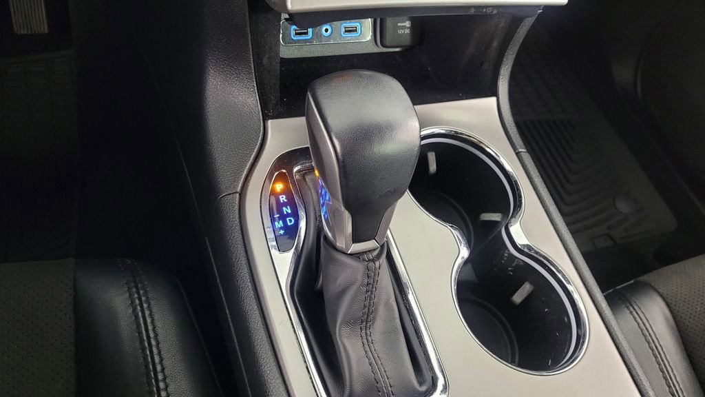 Used 2022 Jeep Grand Cherokee Laredo X image 30