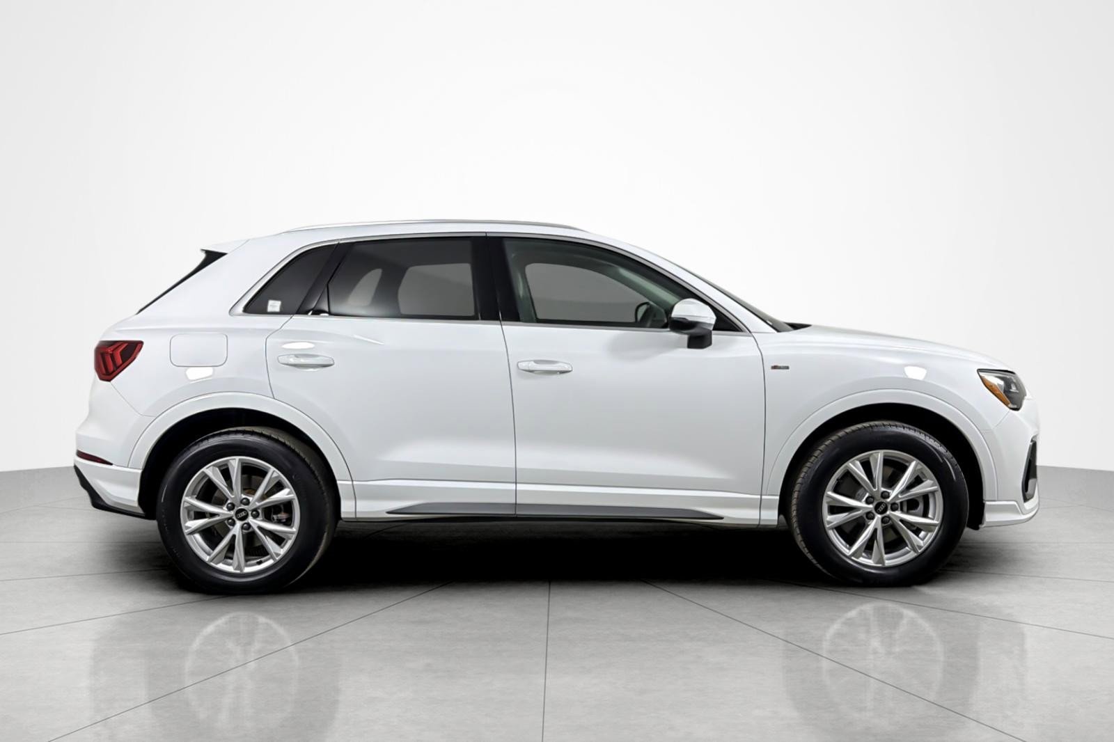 Used 2022 Audi Q3 2.0T Premium image 6