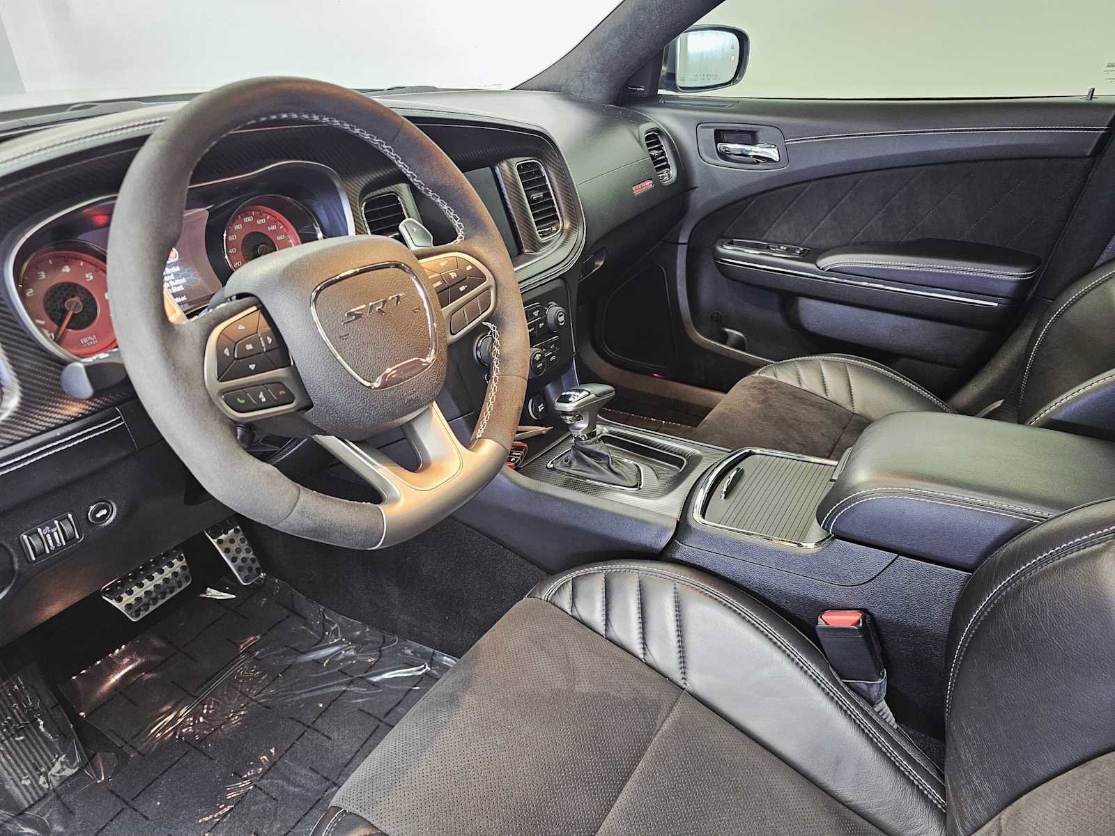 Used 2023 Dodge Charger SRT Hellcat w/ Harman/Kardon Audio Group image 2