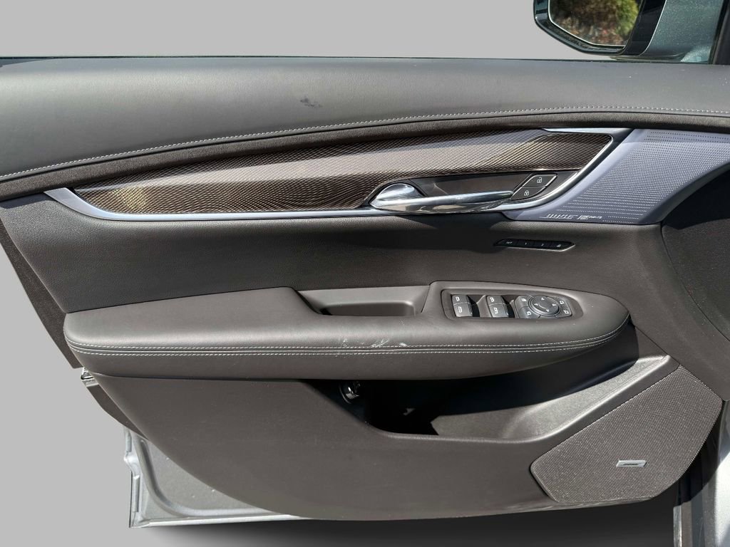 Used 2025 Cadillac XT6 Sport w/ Platinum Package image 21