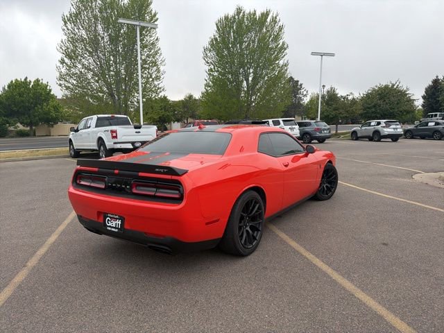 Used 2016 Dodge Challenger SRT Hellcat RWD image 5