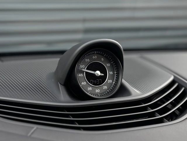 Certified 2021 Porsche Taycan Turbo S image 27