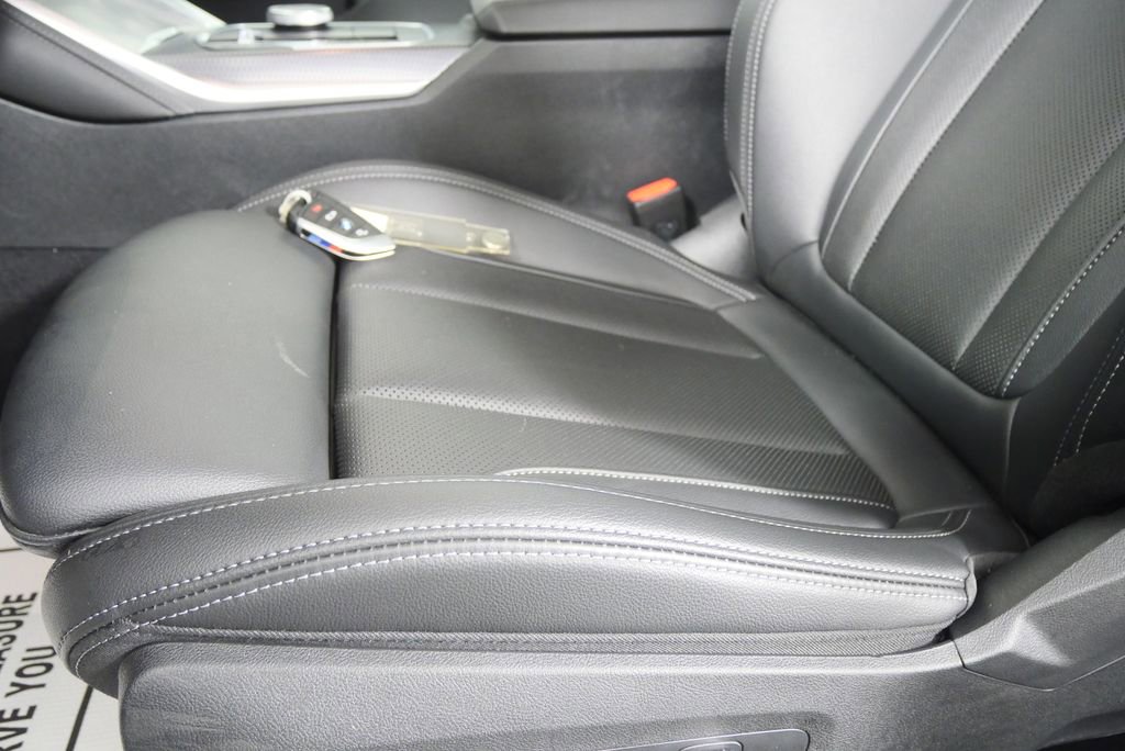 Certified 2026 BMW M440i Coupe image 9