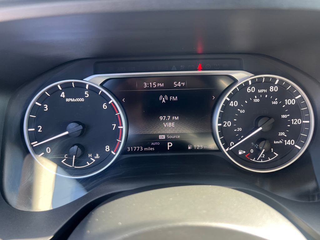 Used 2023 Nissan Rogue SV w/ SV Premium B Package image 16