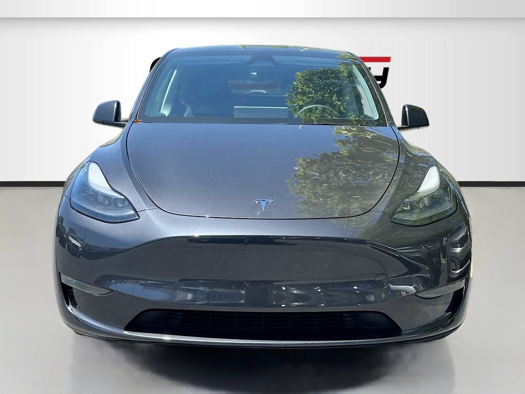 Used 2025 Tesla Model Y Long Range AWD/4WD image 2