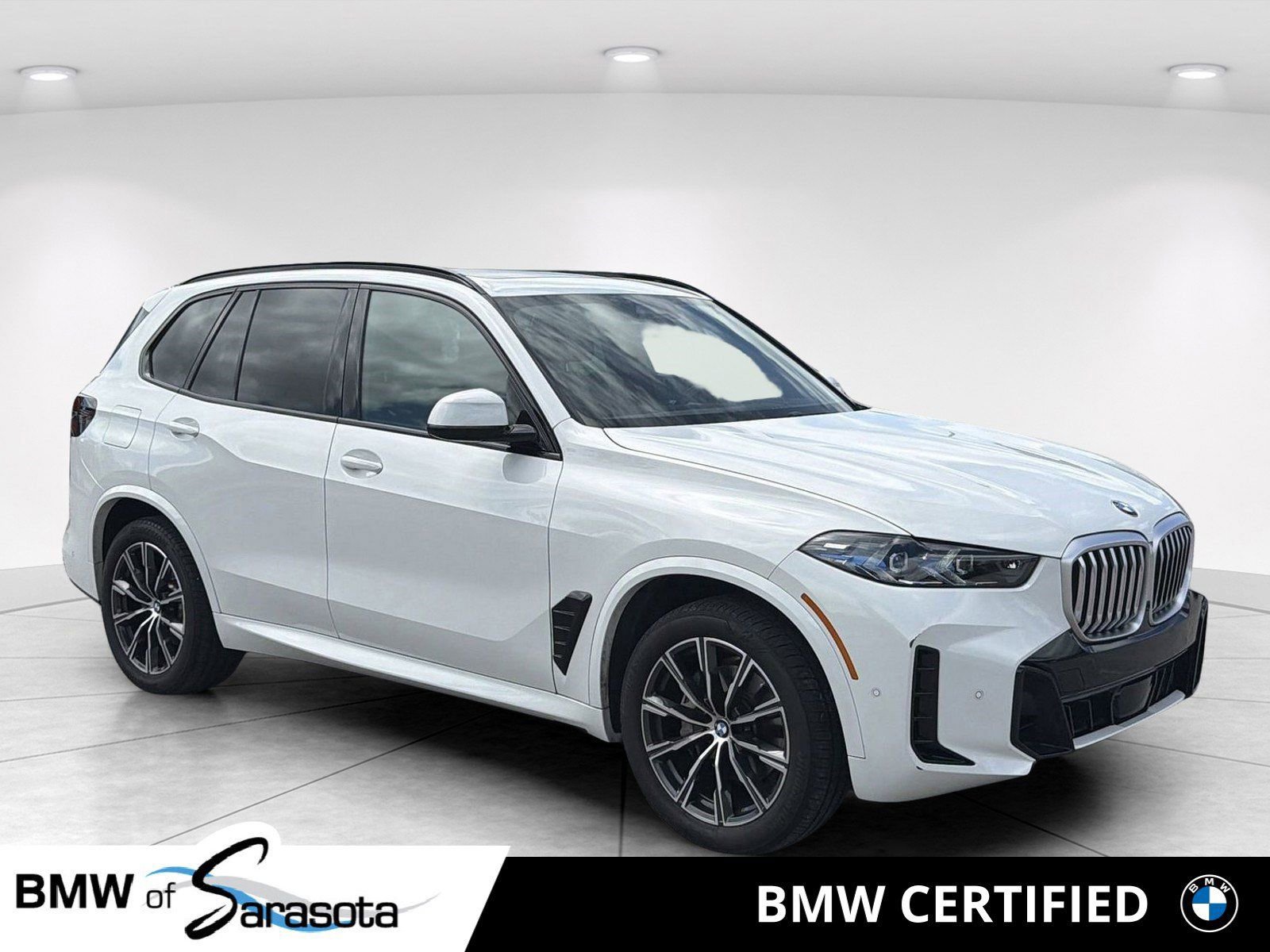Certified 2025 BMW X5 xDrive40i AWD/4WD image 1
