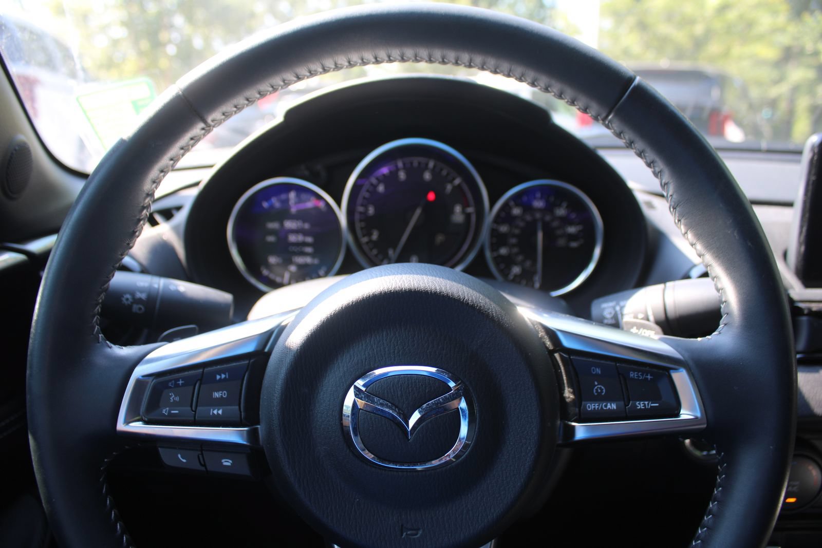 Used 2021 MAZDA MX-5 Miata RF Club RWD image 23