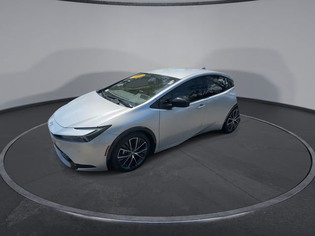 Used 2024 Toyota Prius XLE image 8