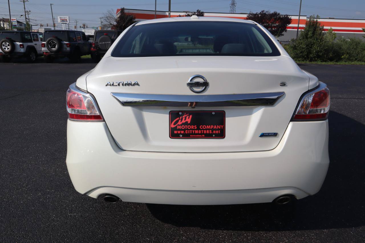Used 2014 Nissan Altima 2.5 S w/ Display Audio Package FWD image 25