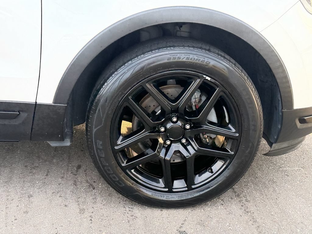 Used 2018 Ford Explorer Sport w/ Equipment Group 401A AWD/4WD image 9