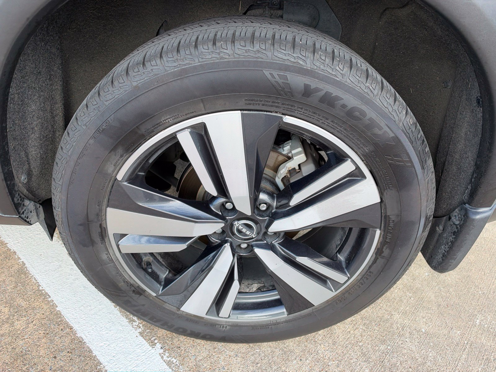 Used 2023 Nissan Rogue SL w/ SL Premium Package FWD image 9