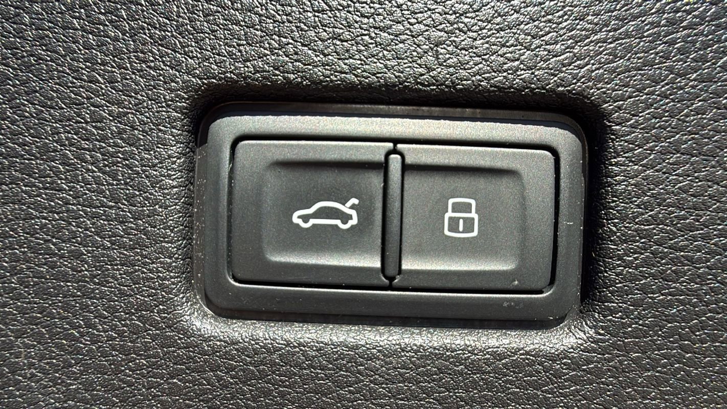 Used 2021 Audi SQ8 Prestige image 8