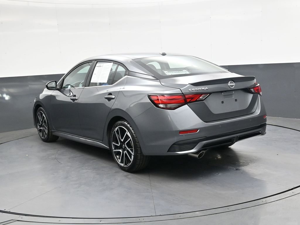 Used 2025 Nissan Sentra SR FWD image 5