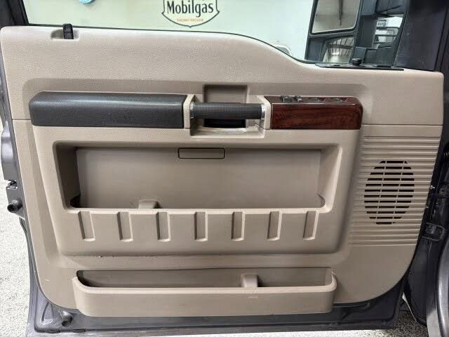 Used 2009 Ford F250 Lariat AWD/4WD image 16