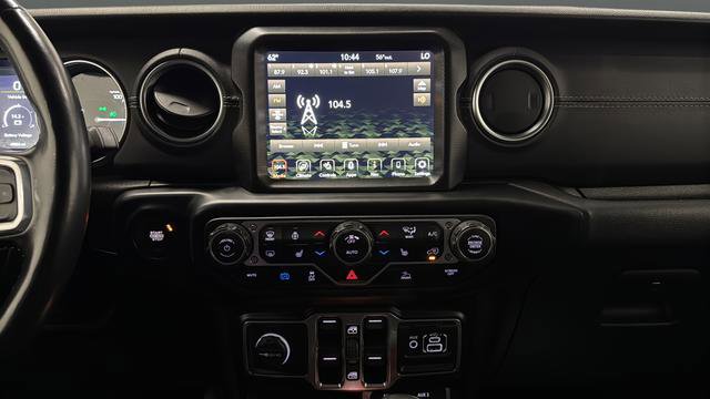 Used 2022 Jeep Wrangler Unlimited Sahara w/ Cold Weather Group image 14