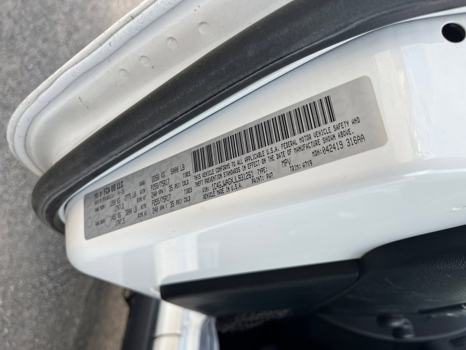 Certified 2018 Jeep Wrangler Sport image 26