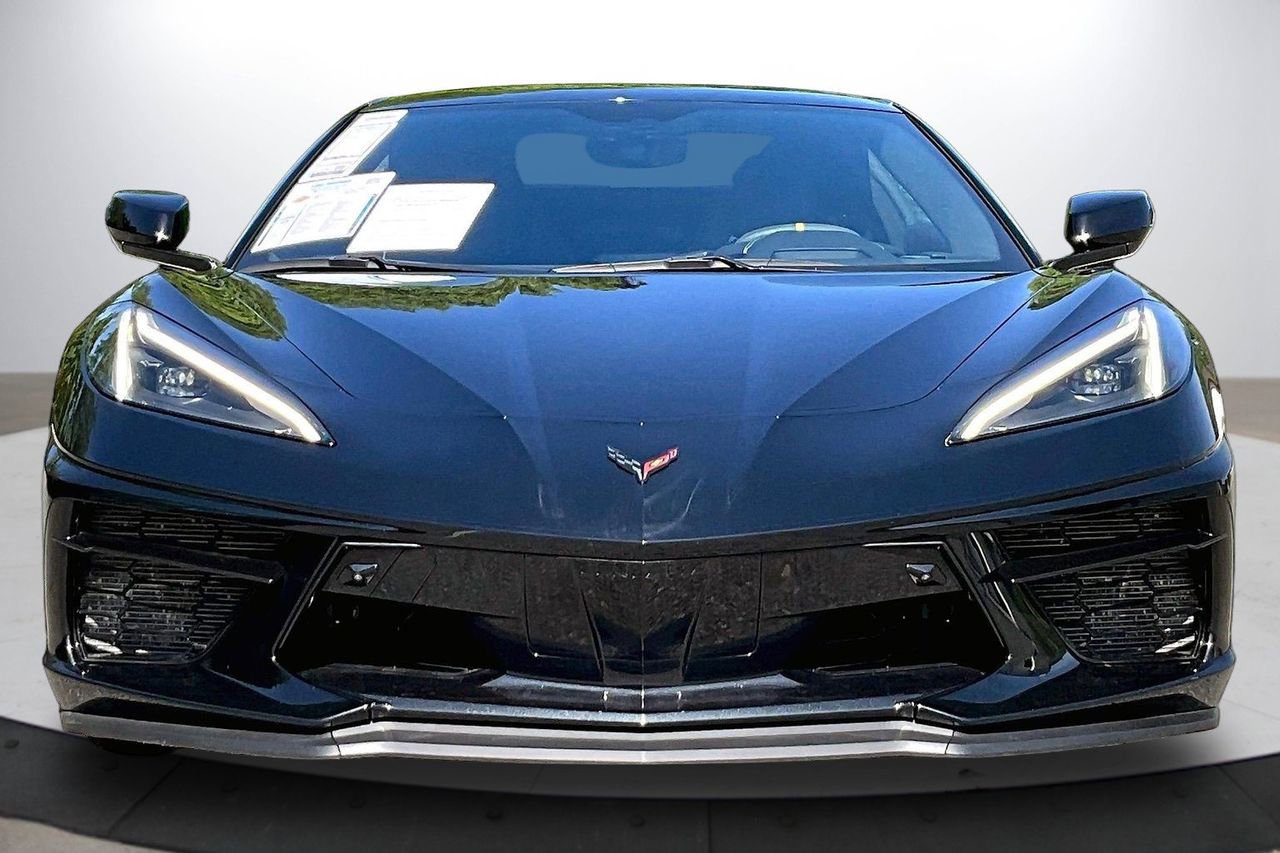 Used 2023 Chevrolet Corvette Stingray Premium Conv w/ Z51 Performance Package RWD image 3