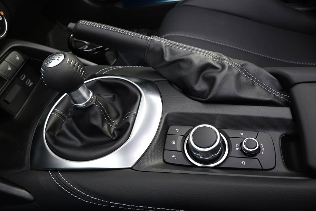 Used 2025 MAZDA MX-5 Miata Grand Touring RWD image 33