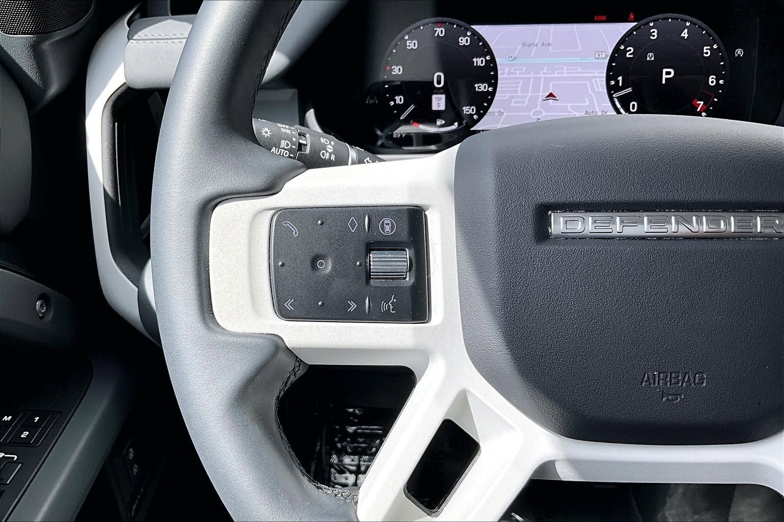 Used 2025 Land Rover Defender 110 S image 18