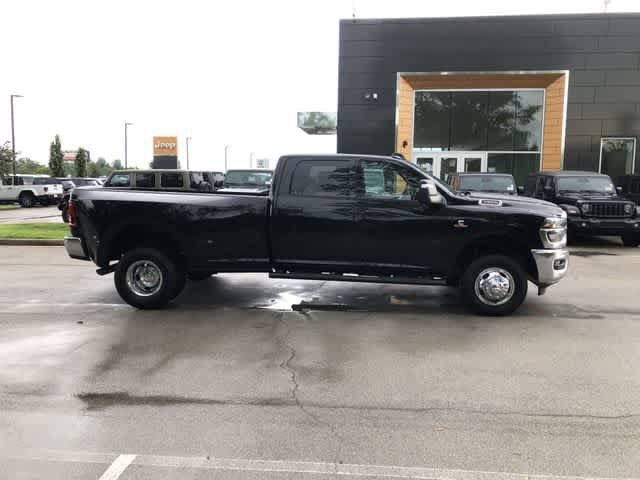 New 2026 RAM 3500 Tradesman AWD/4WD image 7