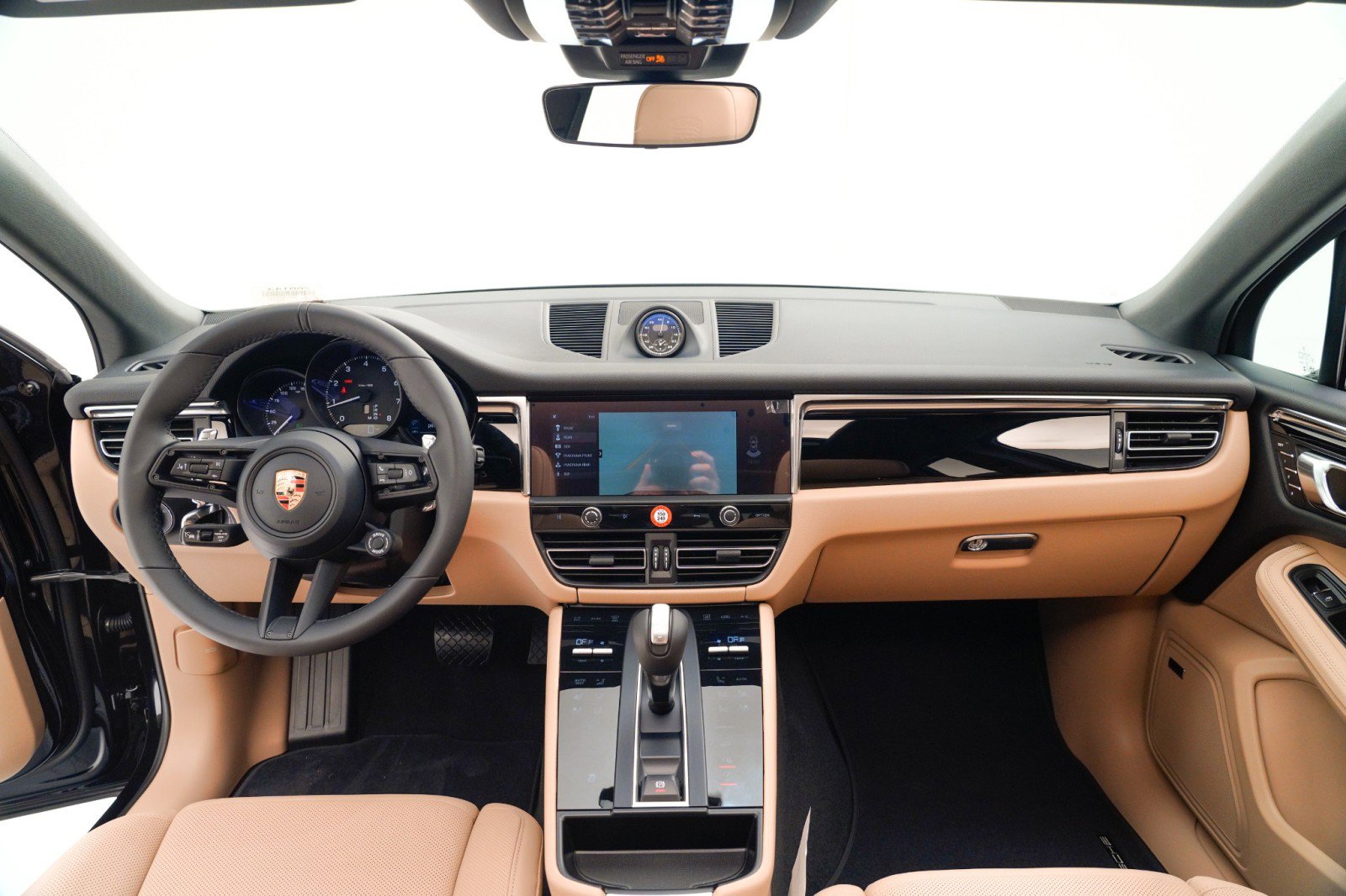 New 2026 Porsche Macan image 19