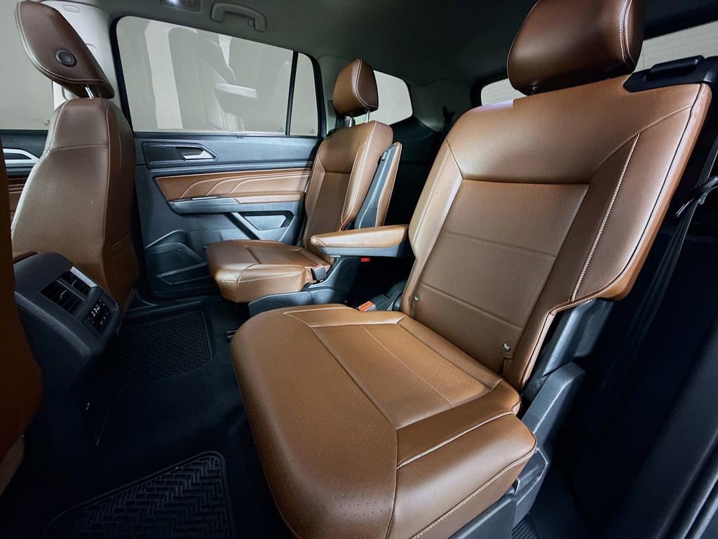 Used 2023 Volkswagen Atlas SEL R-Line image 23