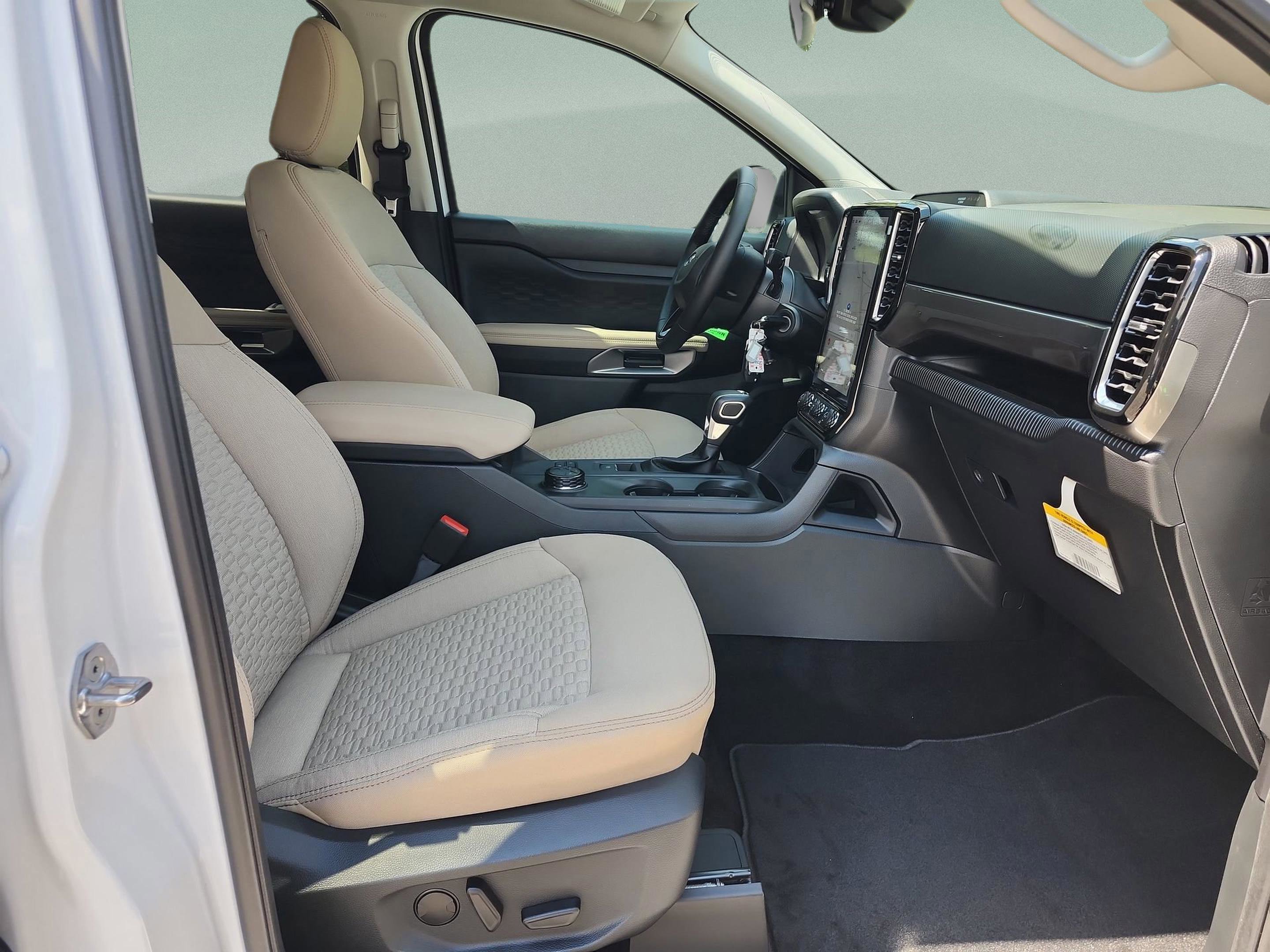 New 2025 Ford Ranger XLT w/ Equipment Group 301A High image 18