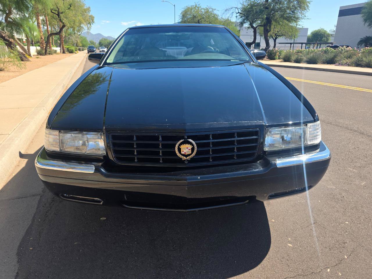 Used 1997 Cadillac Eldorado Touring FWD image 8