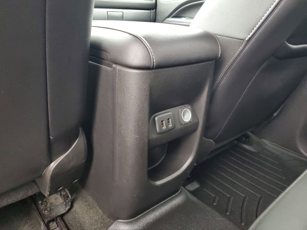 Used 2017 GMC Canyon SLT w/ Driver Alert Package image 28