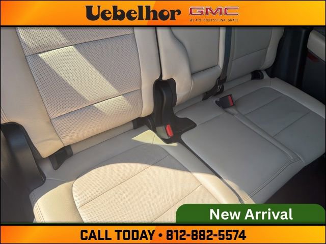 Used 2020 Ford Escape Titanium AWD/4WD image 6