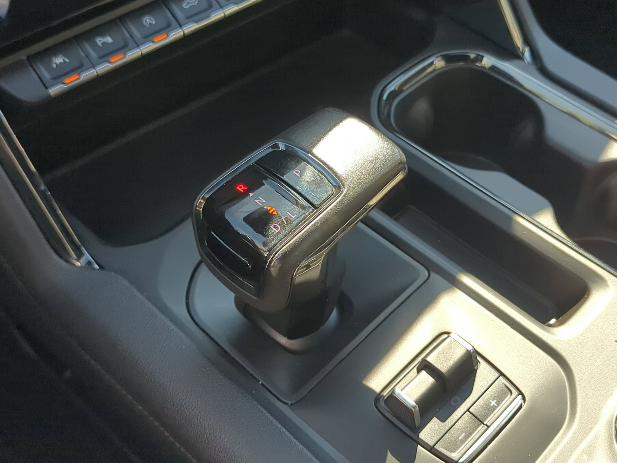 Used 2022 GMC Sierra 1500 AT4 w/ AT4 Premium Package image 26