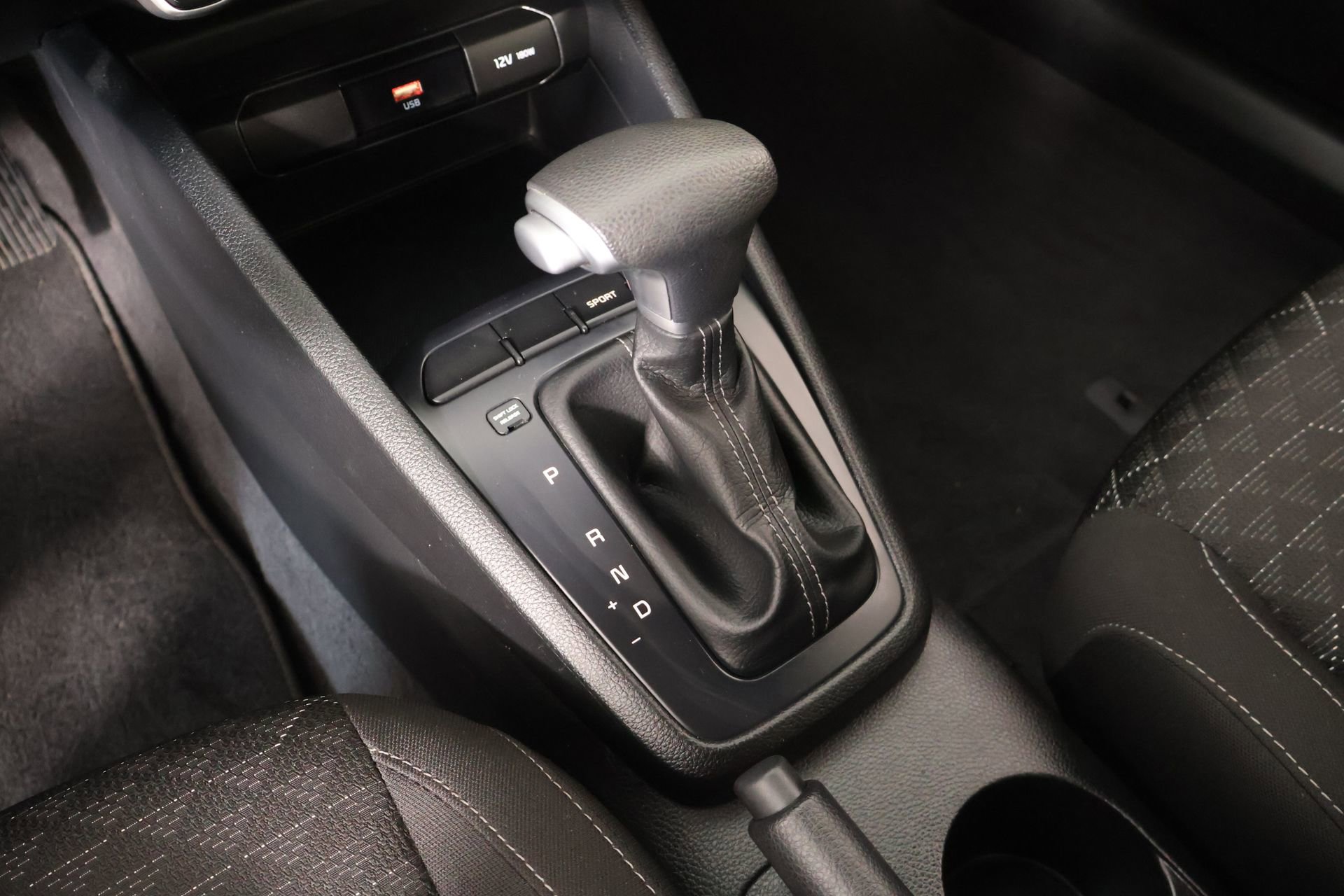 Used 2023 Kia Rio LX FWD image 7