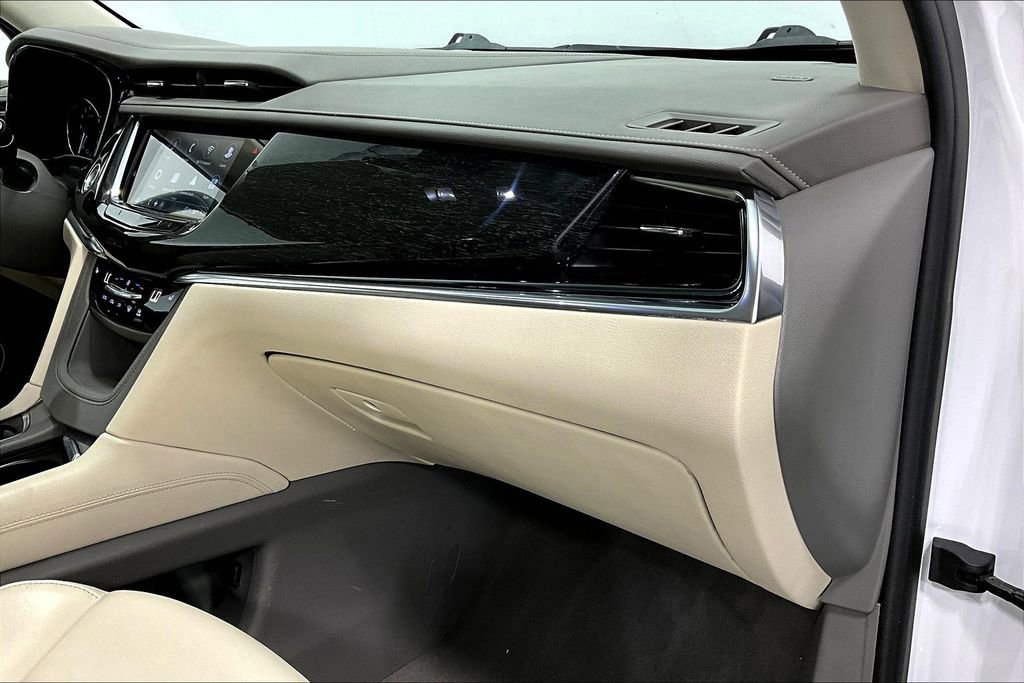 Used 2021 Cadillac XT6 Premium Luxury image 19
