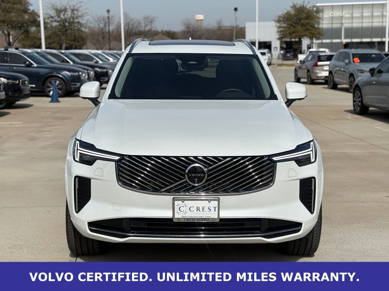 Certified 2025 Volvo XC90 B6 Plus image 4