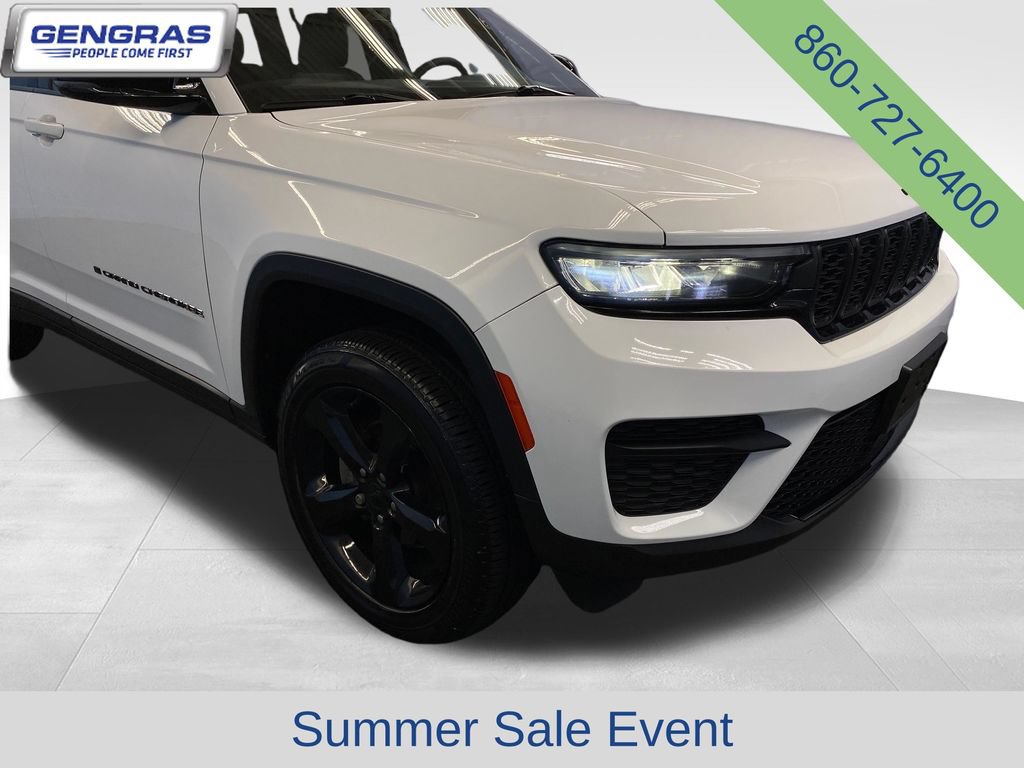 Certified 2023 Jeep Grand Cherokee Altitude AWD/4WD image 49