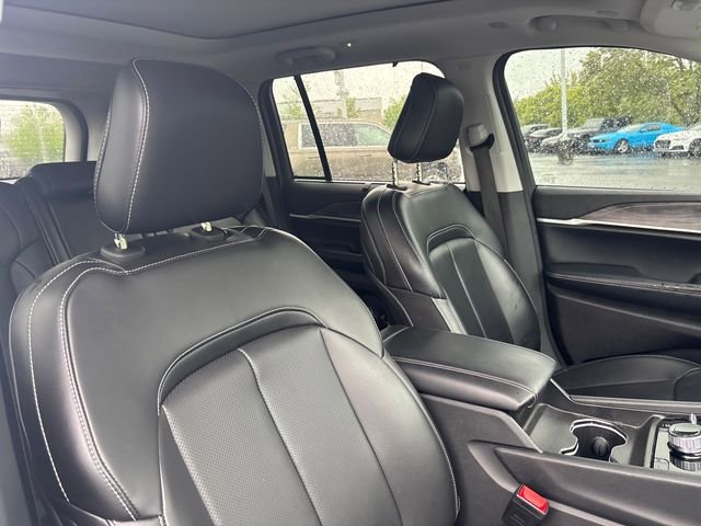 Used 2023 Jeep Grand Cherokee 30th Anniversary AWD/4WD image 25